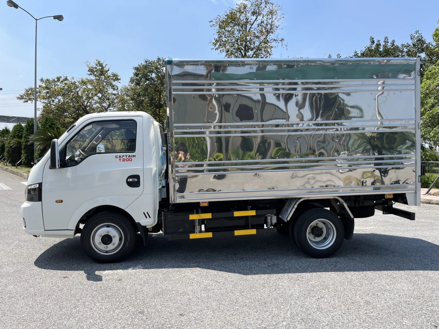 Xe tải nhẹ Dongfeng 2 tấn - Giải pháp vận chuyển linh hoạt, tiết kiệm